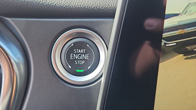 Used 2025 Chevrolet Blazer LT FWD image 16