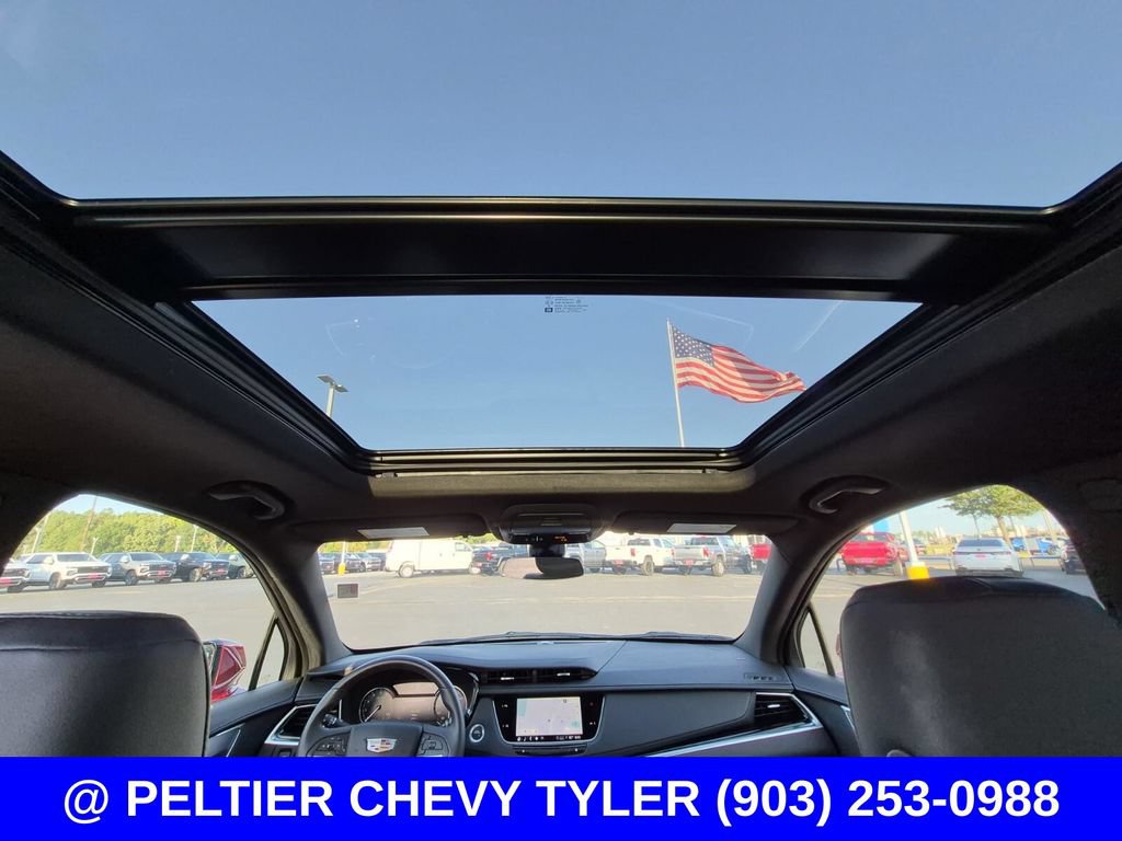 Used 2025 Cadillac XT6 Luxury FWD image 44