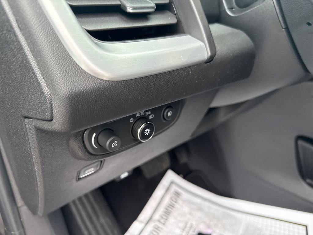 Used 2022 GMC Terrain SLT image 38