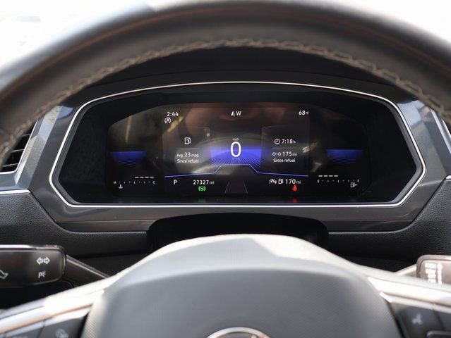 Used 2023 Volkswagen Tiguan SE image 34