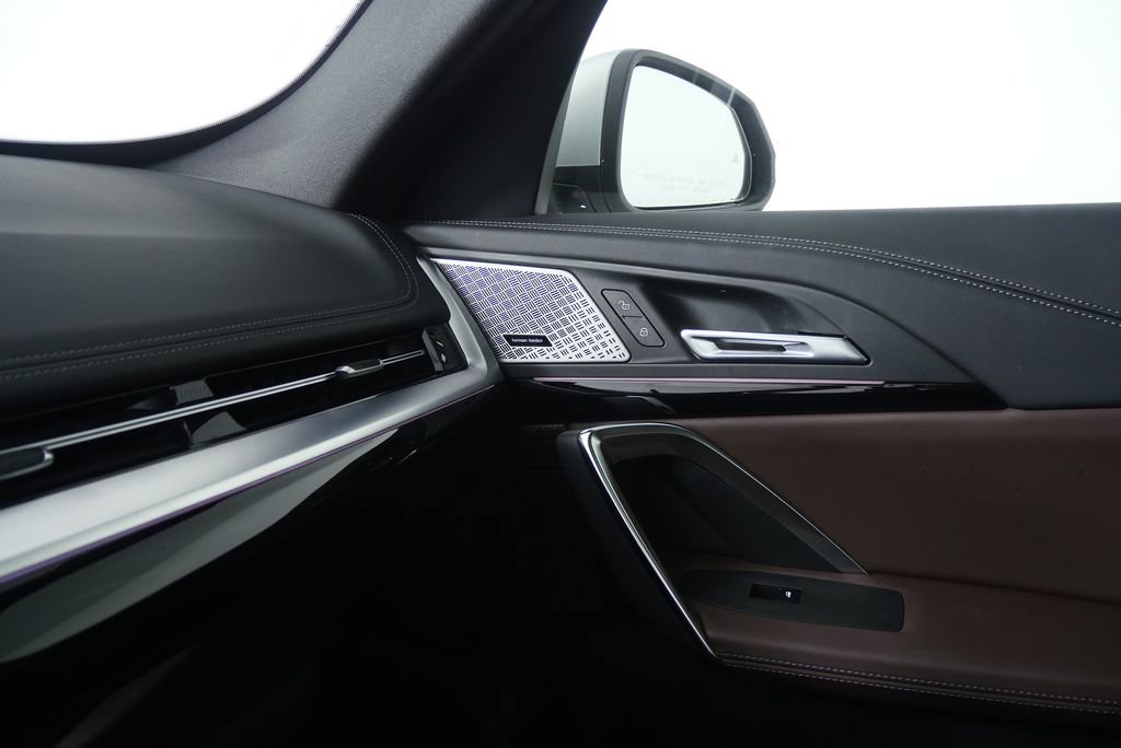 Used 2023 BMW X1 xDrive28i w/ Premium Package image 27