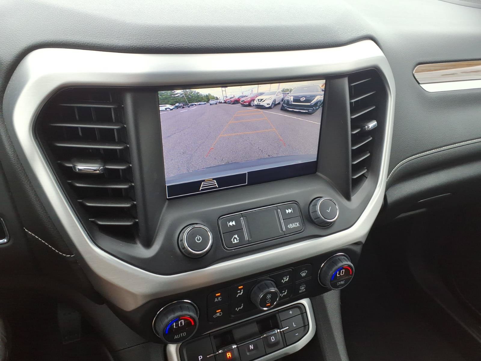 Certified 2023 GMC Acadia SLE w/ Driver Convenience Package AWD/4WD image 22