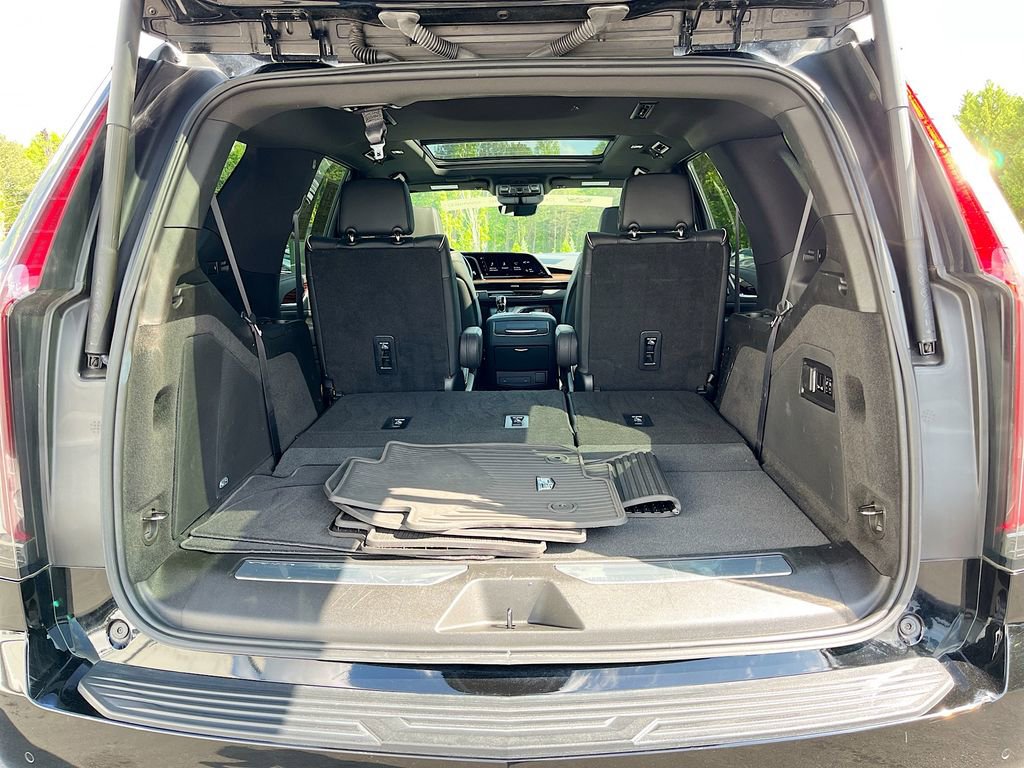 Certified 2023 Cadillac Escalade Premium Luxury w/ Performance Package AWD/4WD image 34