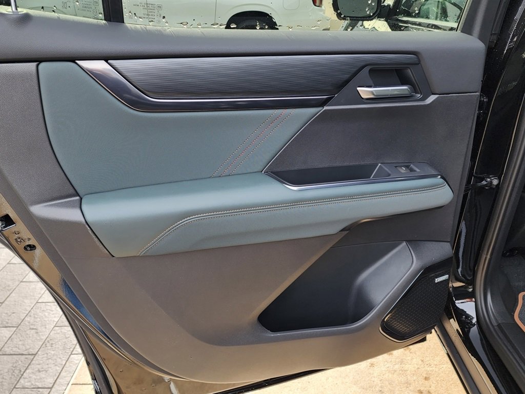 New 2026 GMC Acadia AT4 w/ Luxury Package image 44