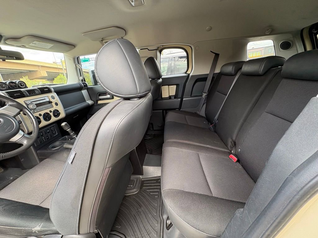 Used 2008 Toyota FJ Cruiser 2WD image 9