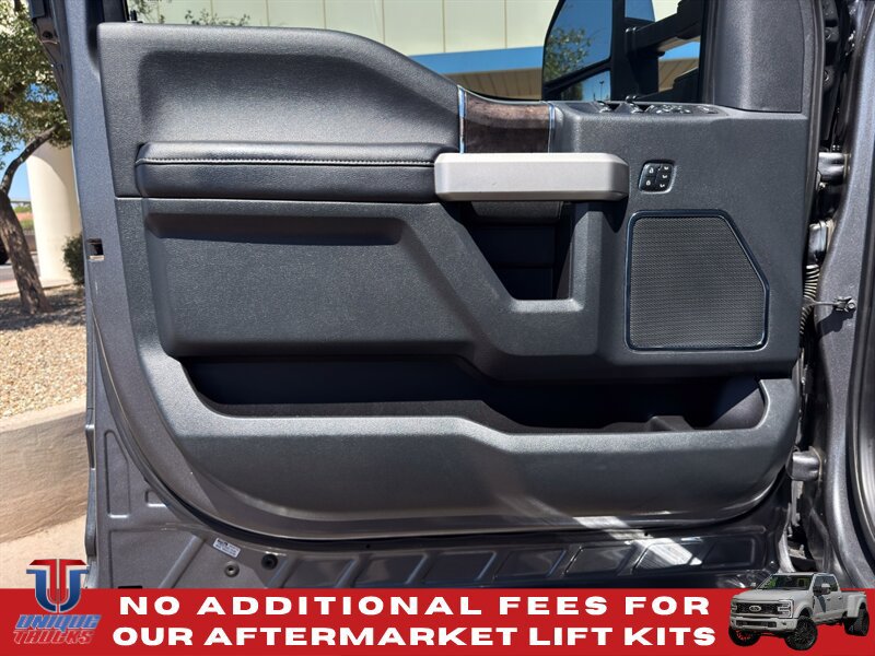 Used 2022 Ford F350 Lariat w/ Lariat Ultimate Package AWD/4WD image 17