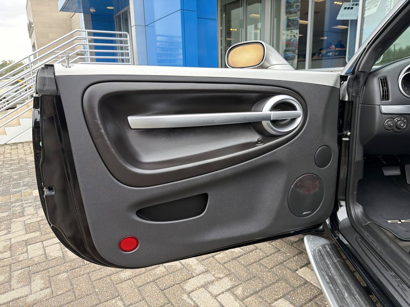 Used 2006 Chevrolet SSR w/ Preferred Equipment Group RWD image 17