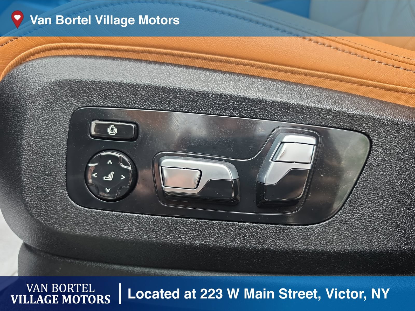 Used 2023 BMW X5 xDrive40i w/ Executive Package AWD/4WD image 14