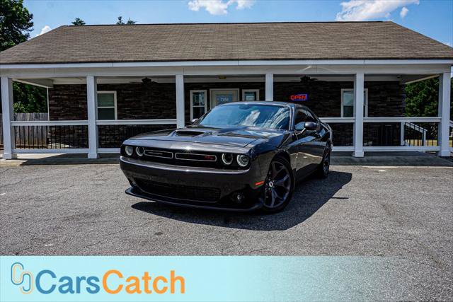 Used 2019 Dodge Challenger R/T RWD image 1