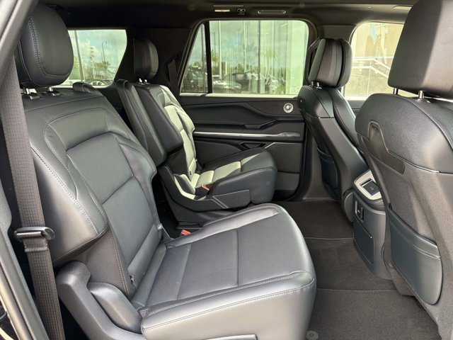 New 2026 Lincoln Navigator L Reserve w/ Jet Appearance Package AWD/4WD image 21