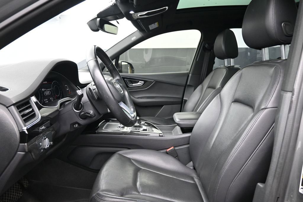 Used 2017 Audi Q7 3.0T Premium Plus AWD/4WD image 18