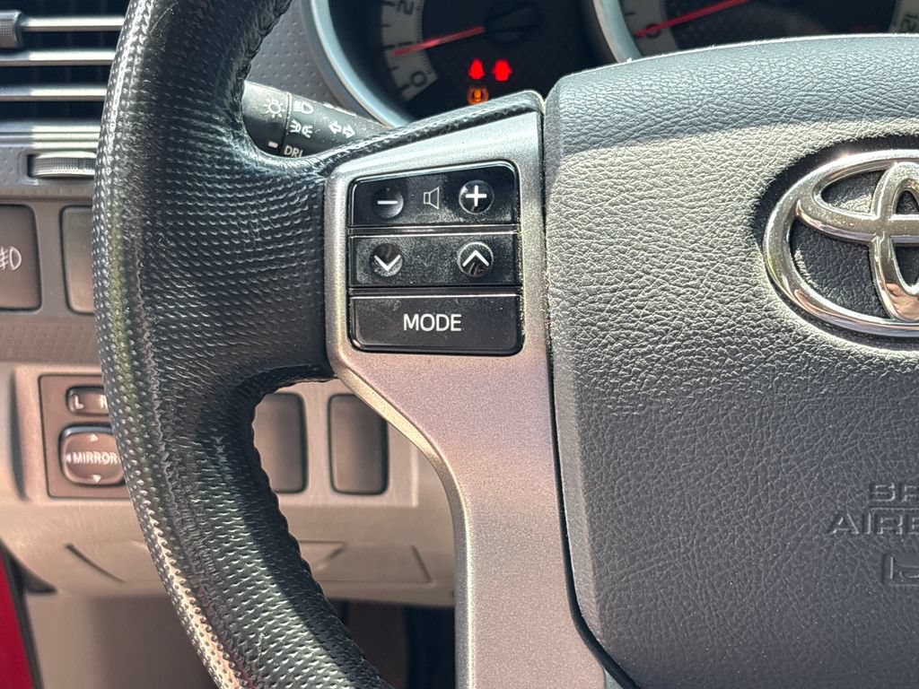 Used 2013 Toyota Tacoma PreRunner w/ TRD Sport Pkg RWD image 19