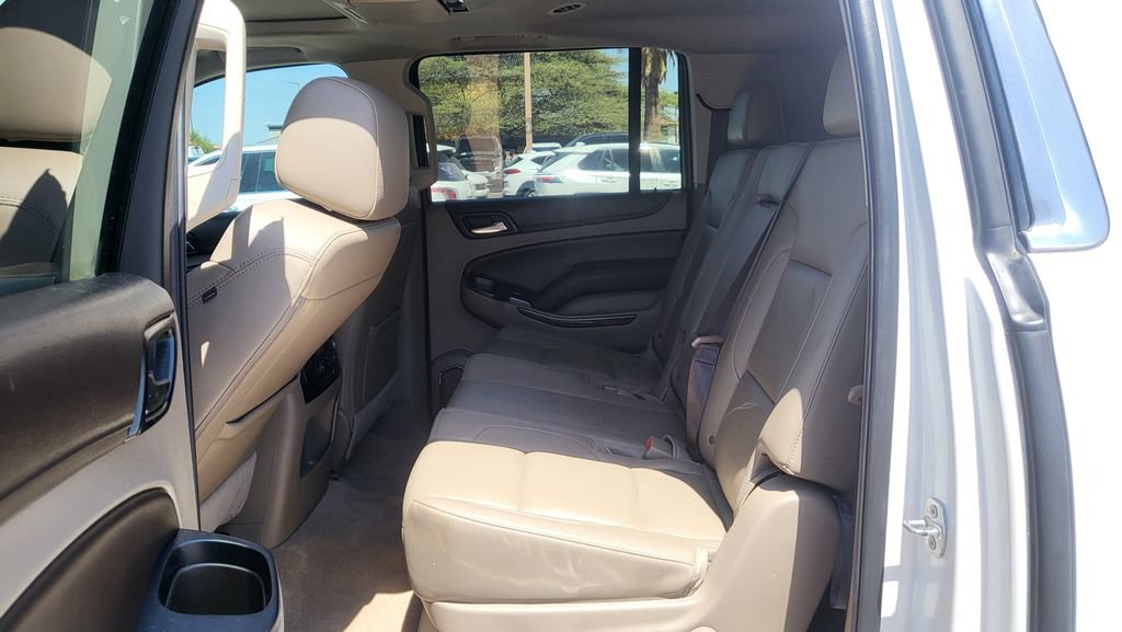 Used 2017 Chevrolet Suburban LT RWD image 30