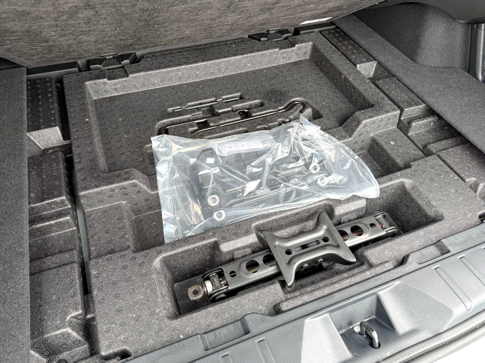 Used 2024 Subaru Outback Limited image 35