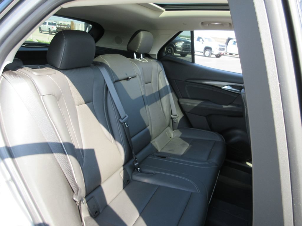 Certified 2021 Buick Envision Essence w/ Technology Package I AWD/4WD image 25