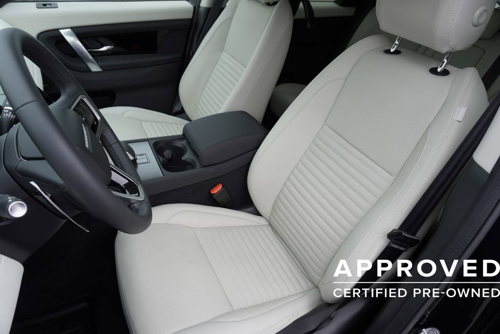 Used 2025 Land Rover Discovery Sport S image 20