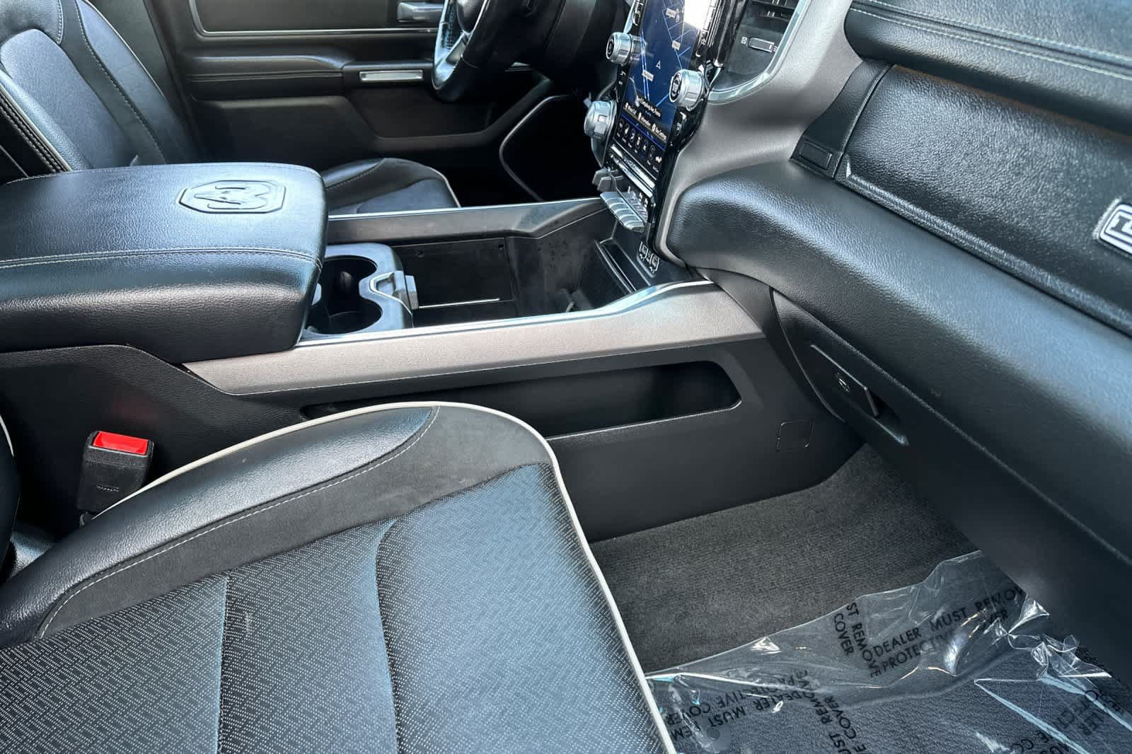 Used 2020 RAM 1500 Laramie w/ Sport Appearance Package AWD/4WD image 17