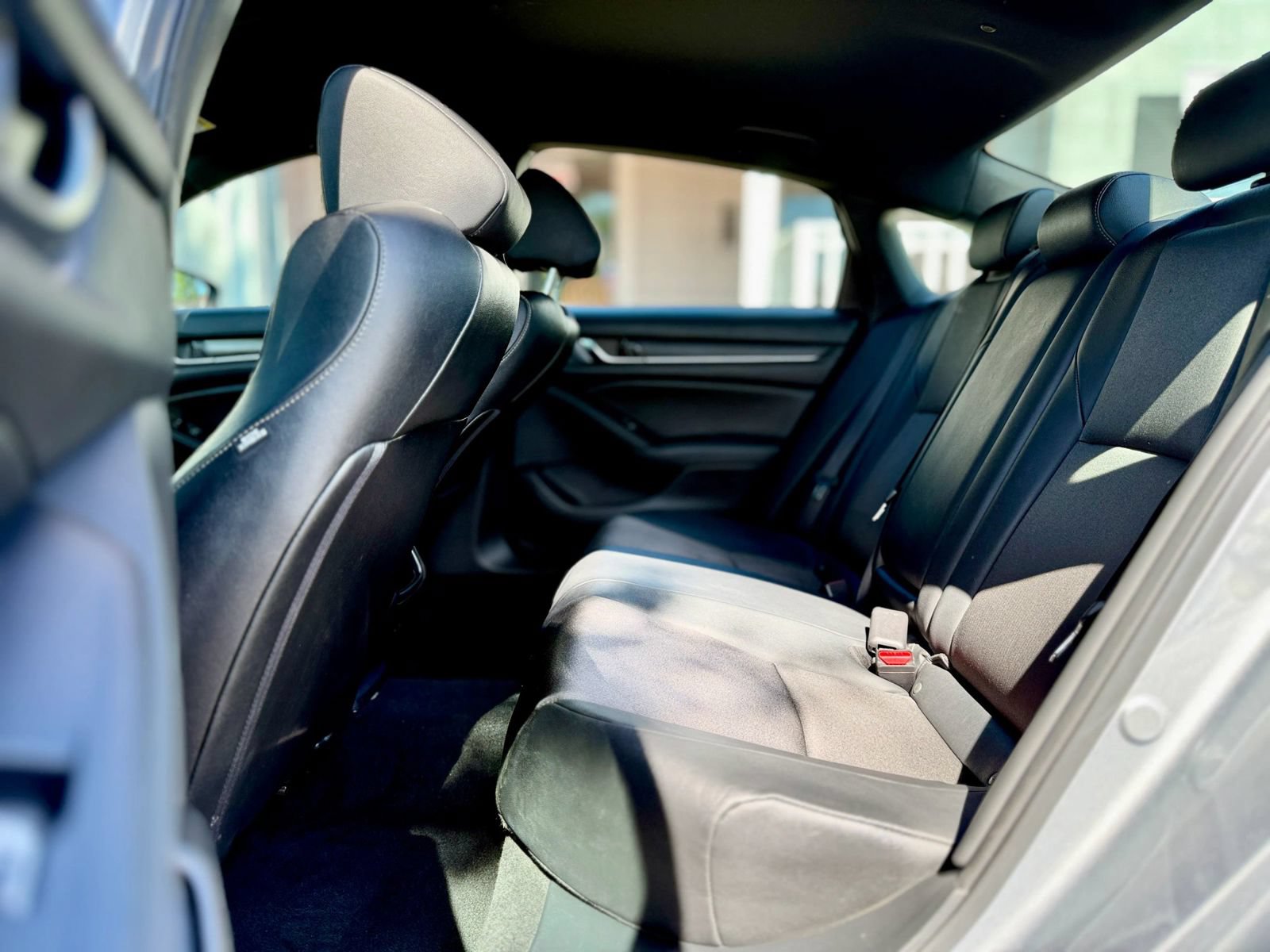 Used 2019 Honda Accord Sport image 11