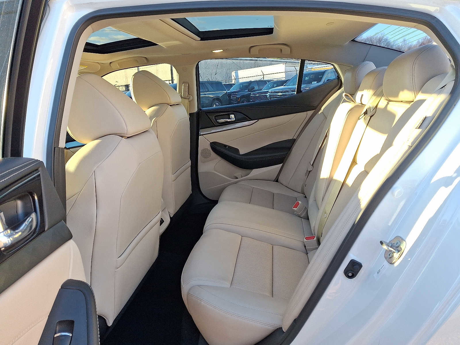 Used 2019 Nissan Maxima 3.5 SL w/ Floor Mat Group image 10