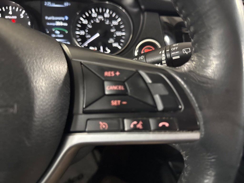 Used 2017 Nissan Rogue SV image 27