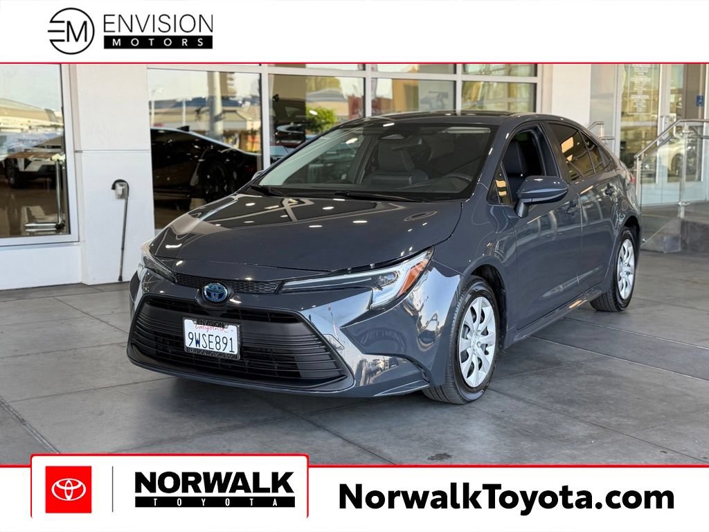 Used 2023 Toyota Corolla LE w/ Carpet Mat Package (TMS) FWD image 1