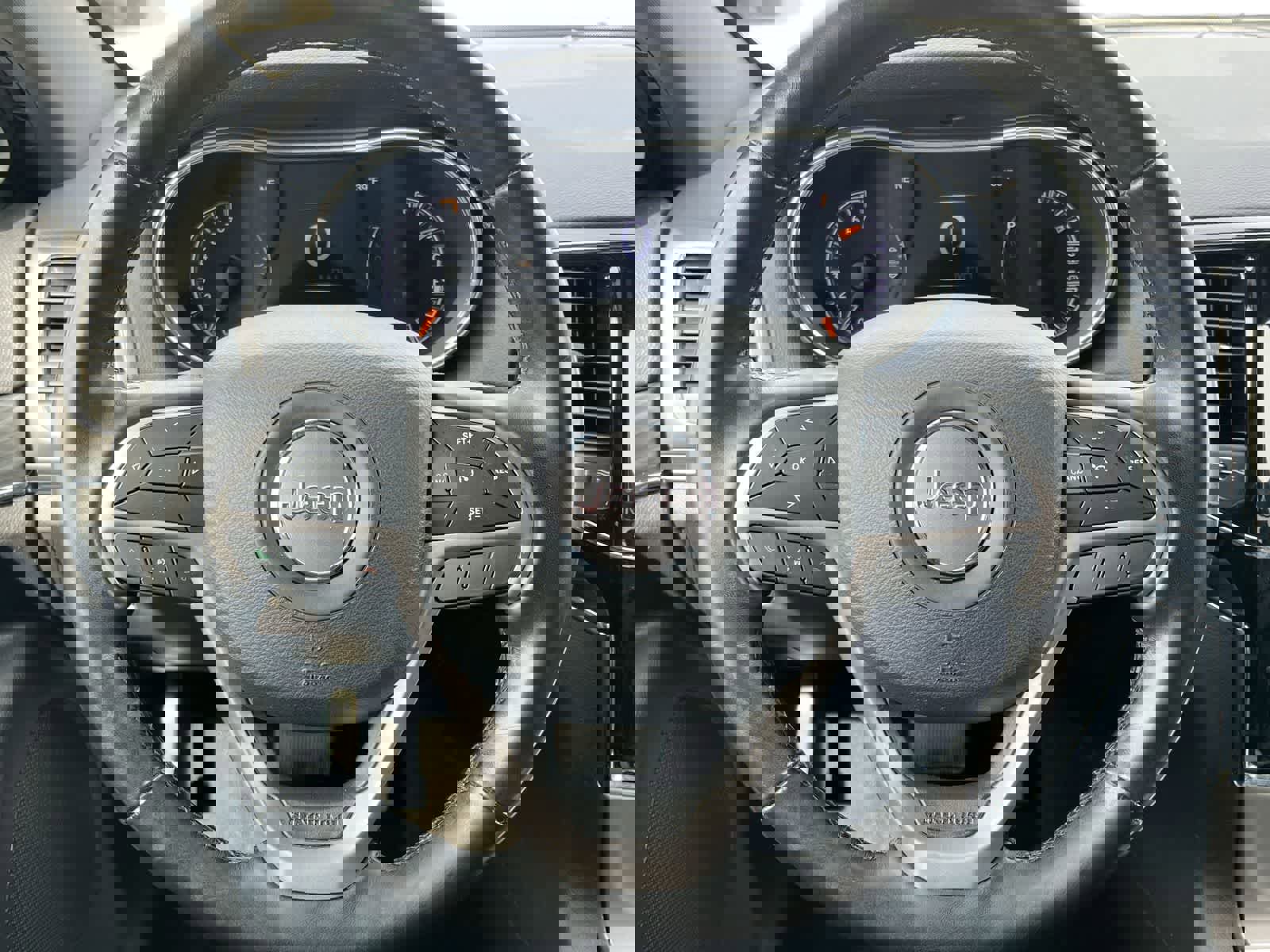 Used 2020 Jeep Grand Cherokee Limited w/ Premium Lighting Group image 22