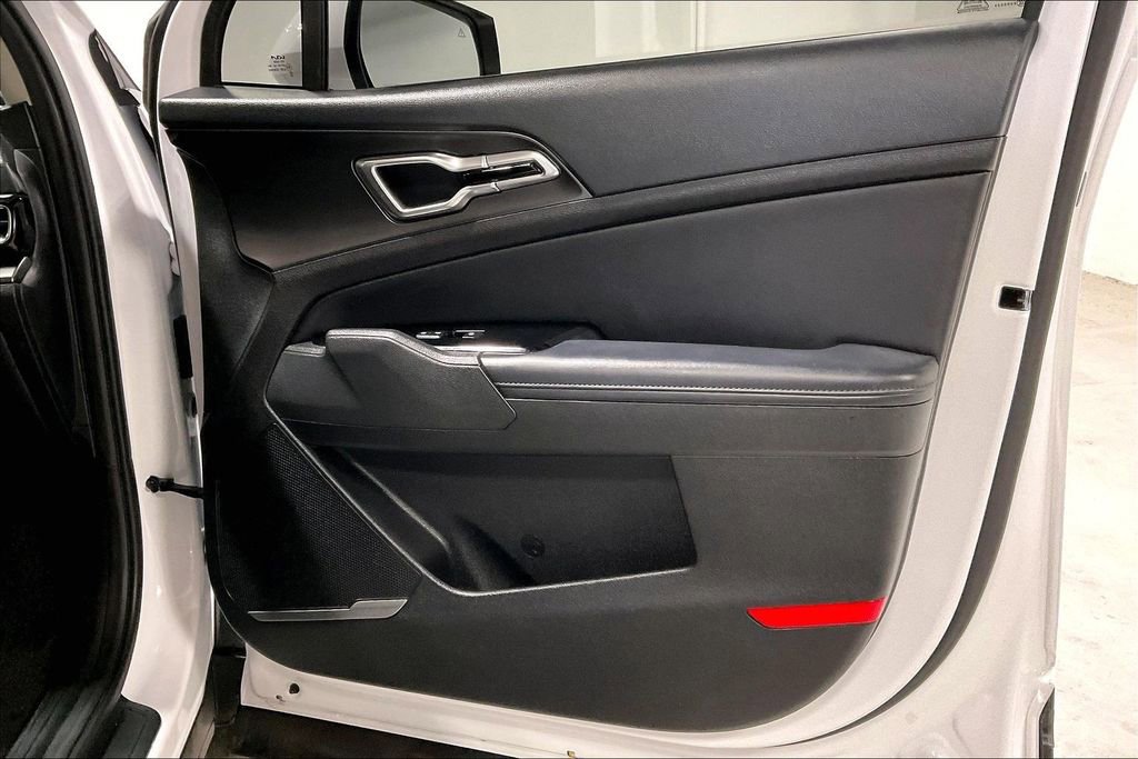 Used 2023 Kia Sportage EX image 22