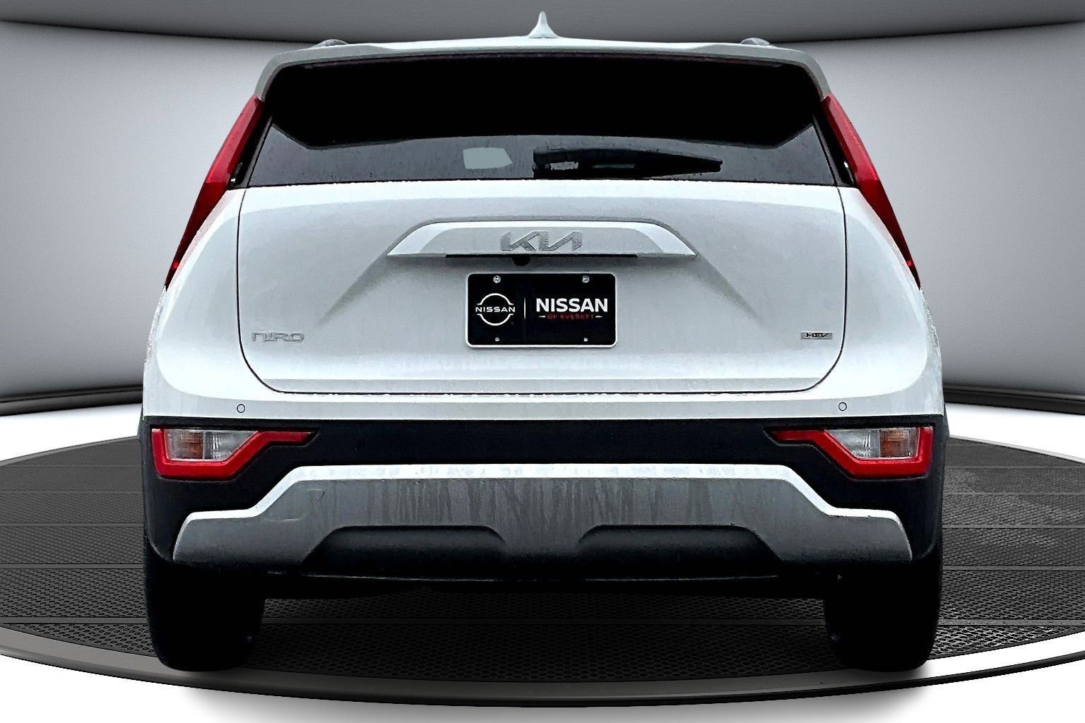 Used 2023 Kia Niro EX image 5