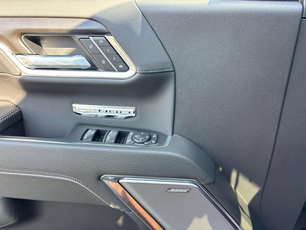 New 2026 GMC Sierra 1500 Denali AWD/4WD image 12