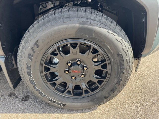New 2025 Toyota 4Runner TRD Off-Road Premium image 9