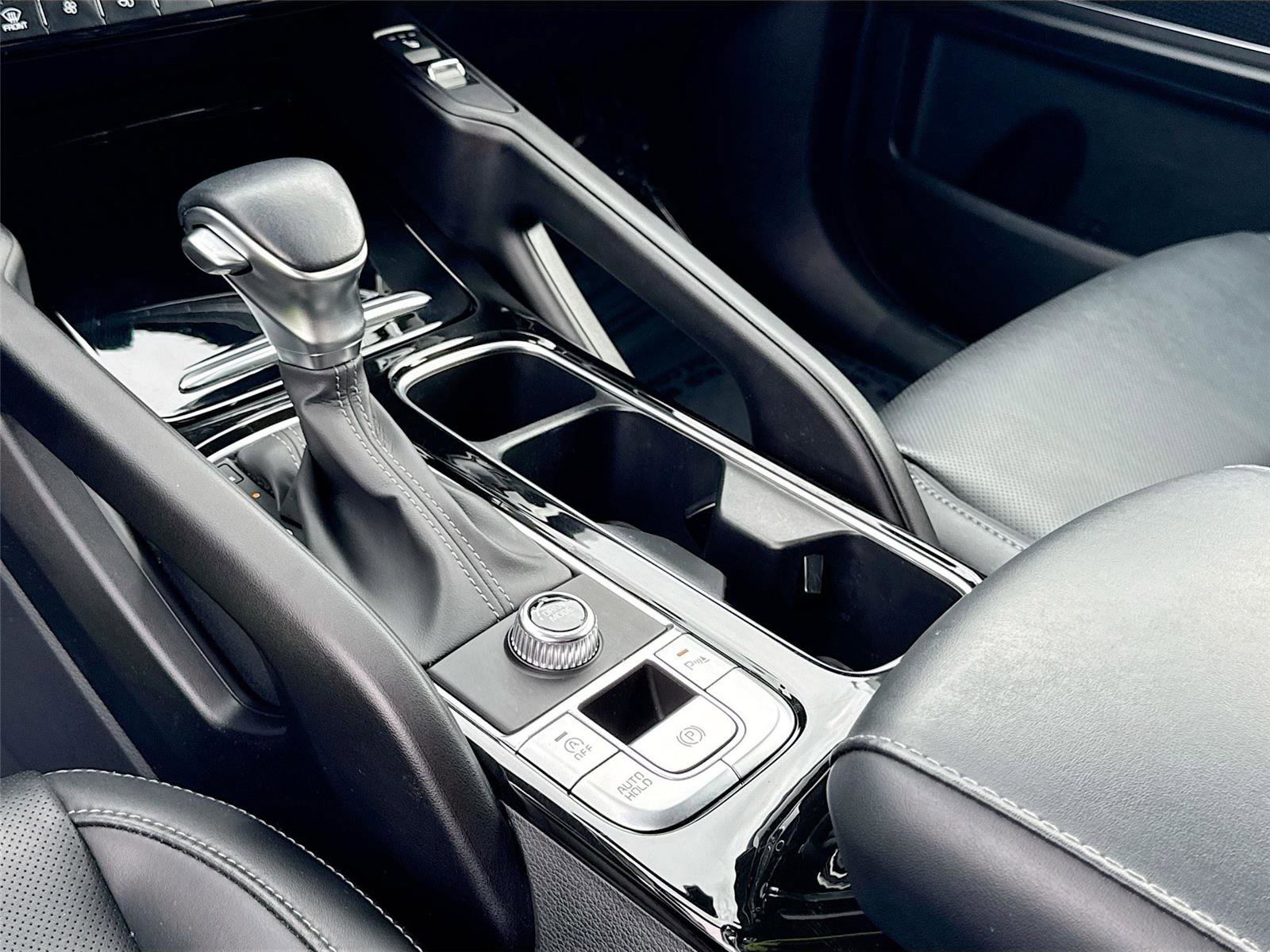 Used 2025 Kia Telluride S image 16