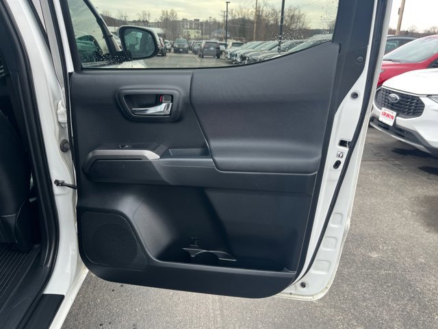 Used 2018 Toyota Tacoma TRD Pro AWD/4WD image 23