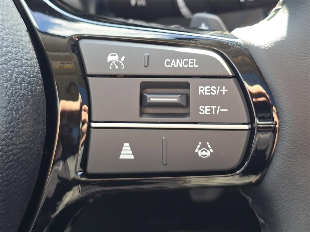 New 2025 Honda Pilot Touring image 36