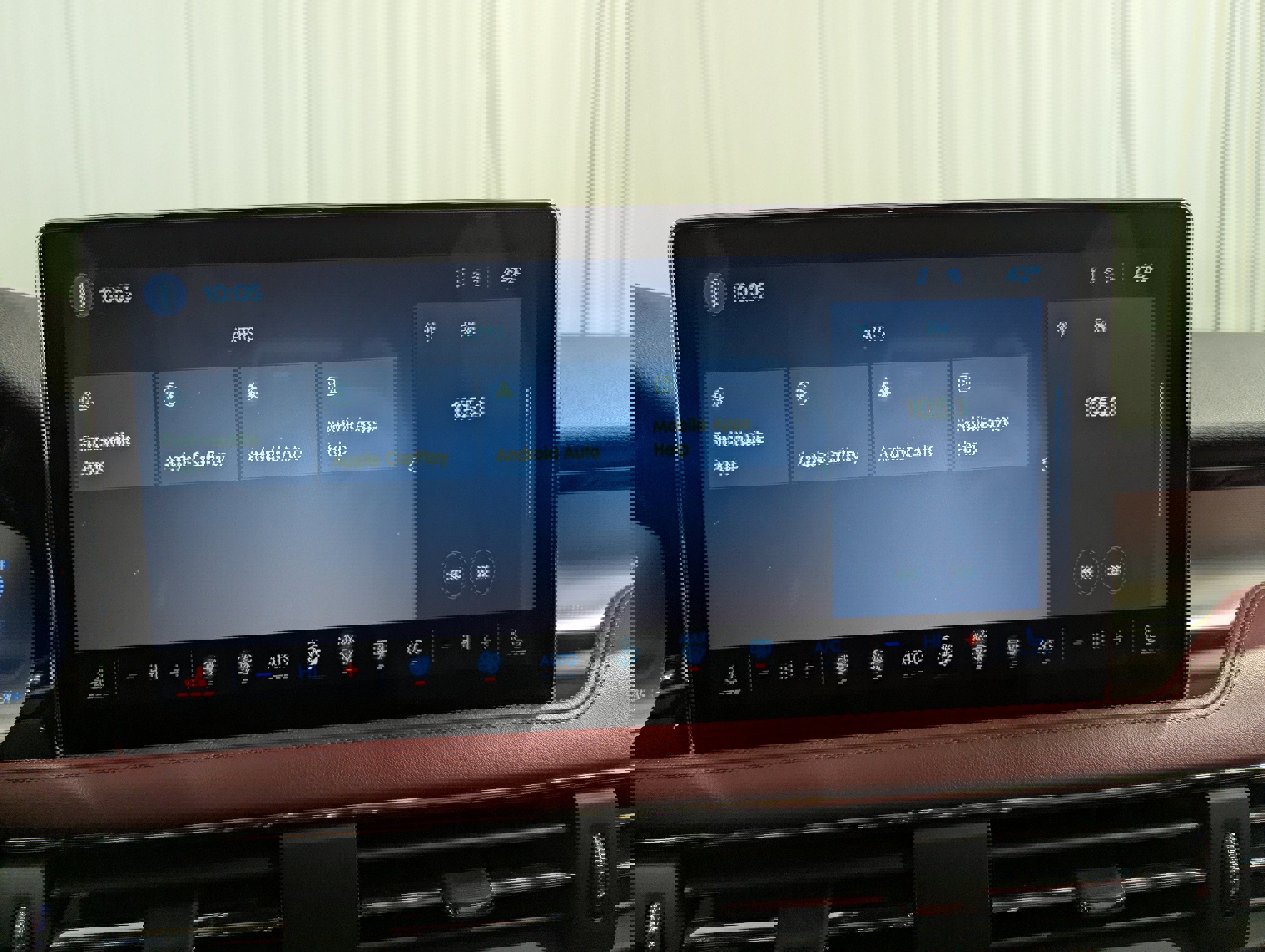 Used 2025 Lincoln Corsair Reserve AWD/4WD image 27