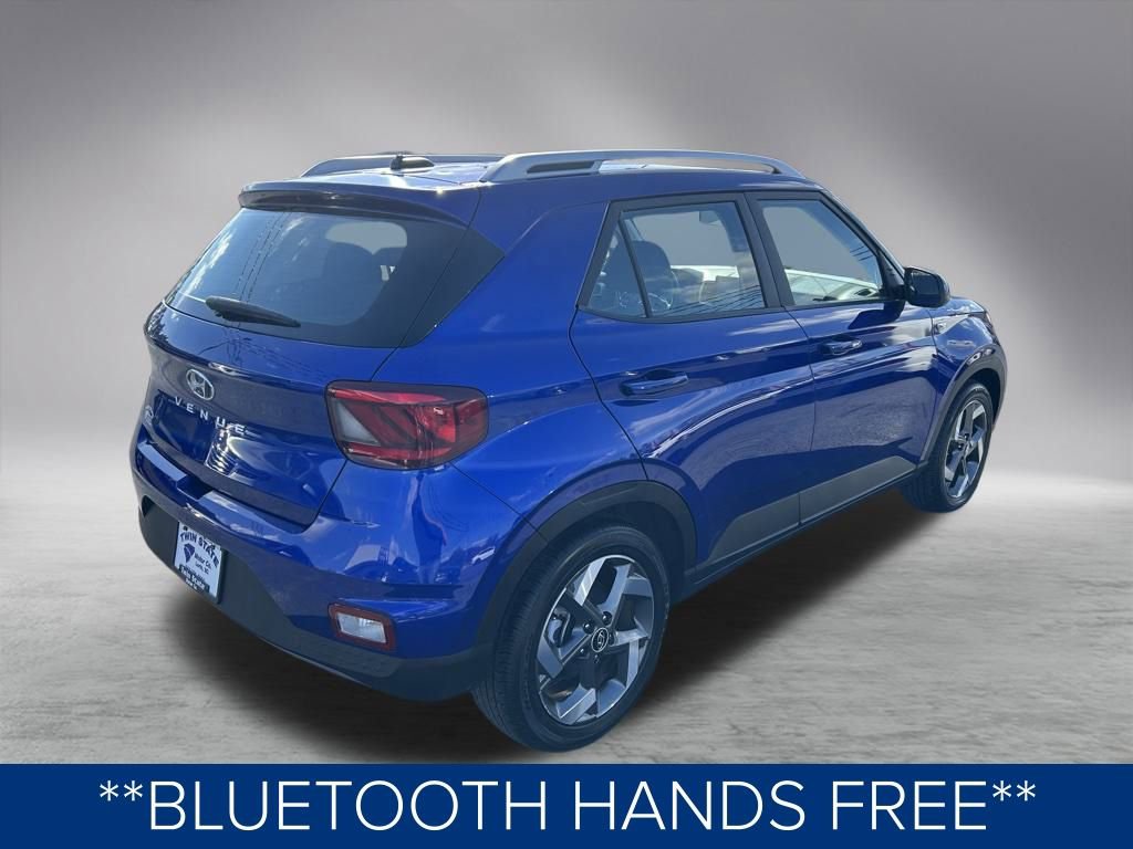 Used 2024 Hyundai Venue SEL image 5