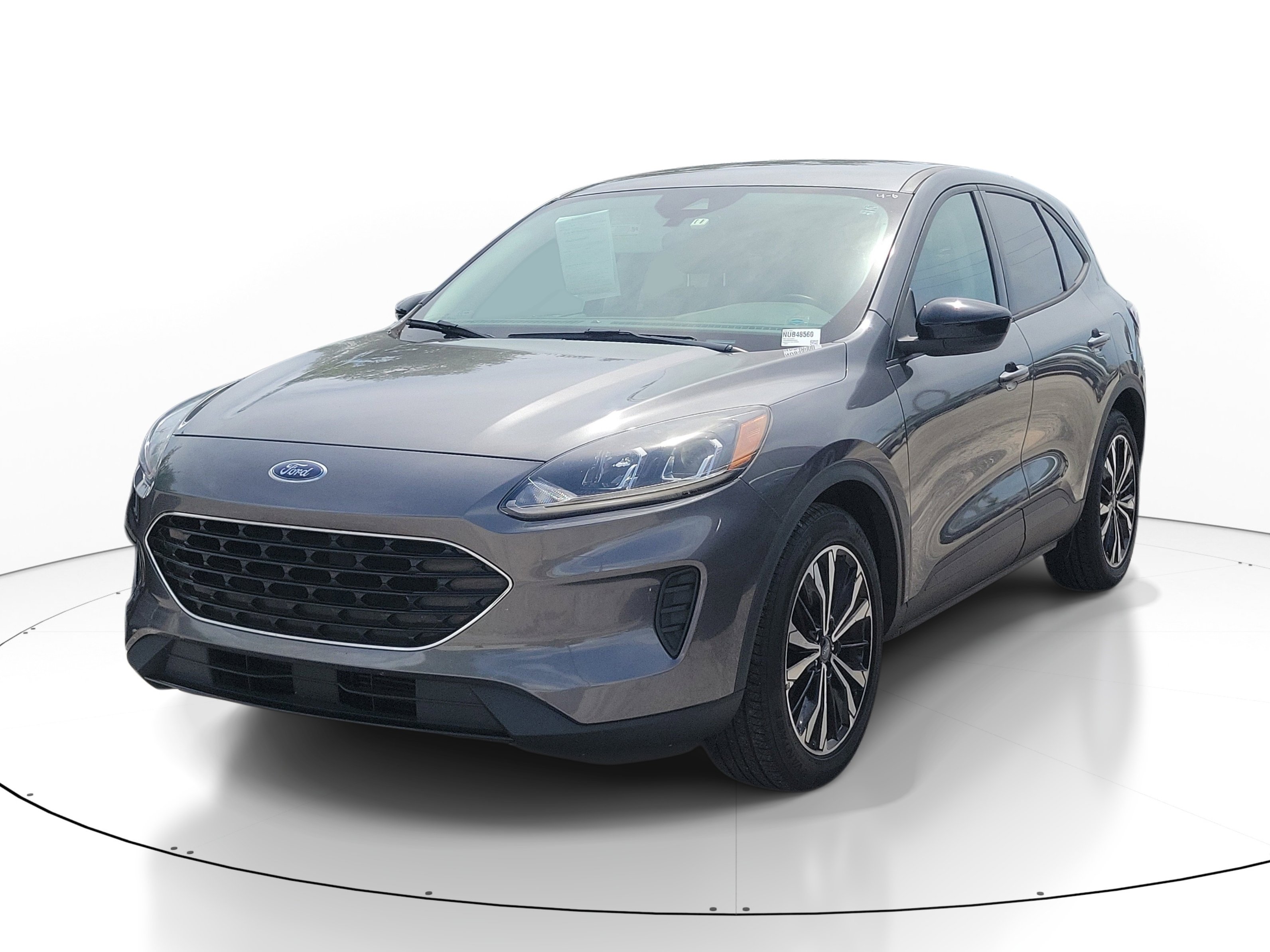 Used 2022 Ford Escape SE w/ SE Sport Appearance Package FWD image 3