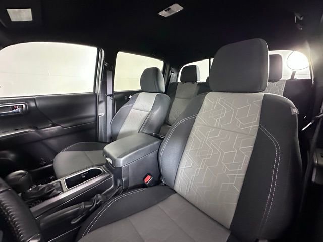 Used 2022 Toyota Tacoma TRD Sport AWD/4WD image 20