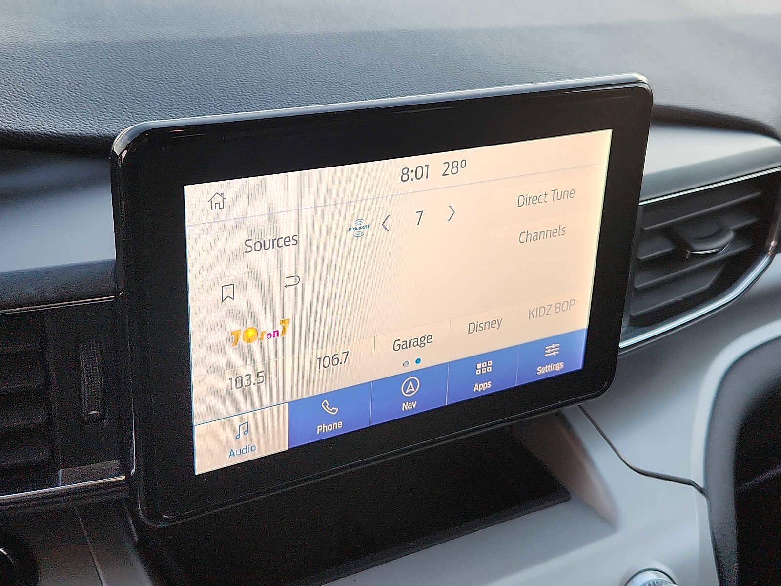 Used 2020 Ford Explorer XLT w/ Equipment Group 202A image 16