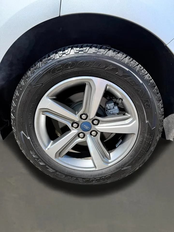 Used 2019 Ford Edge SEL w/ Equipment Group 201A FWD image 33