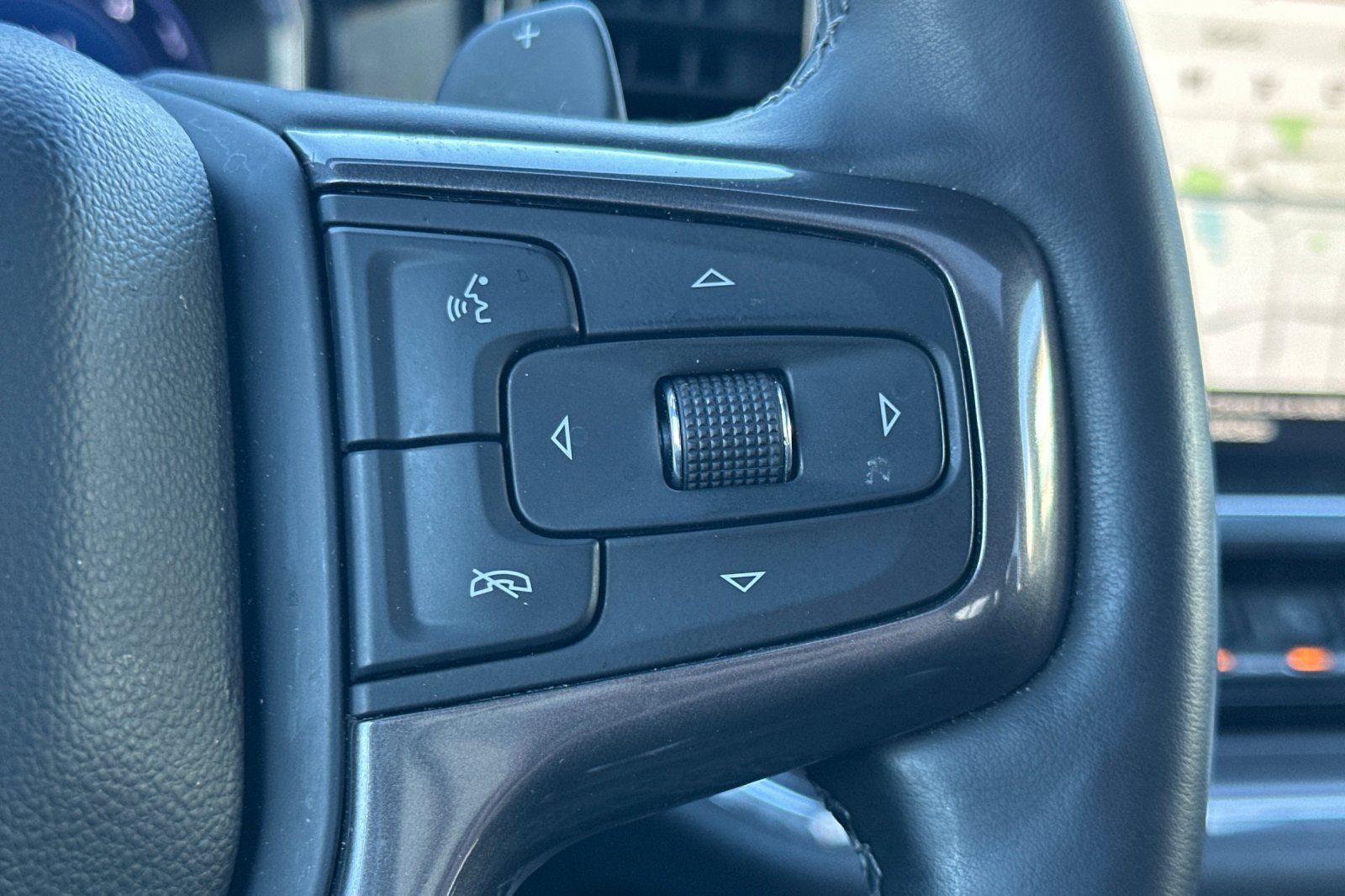 Used 2025 Chevrolet Silverado 1500 High Country w/ Technology Package image 37