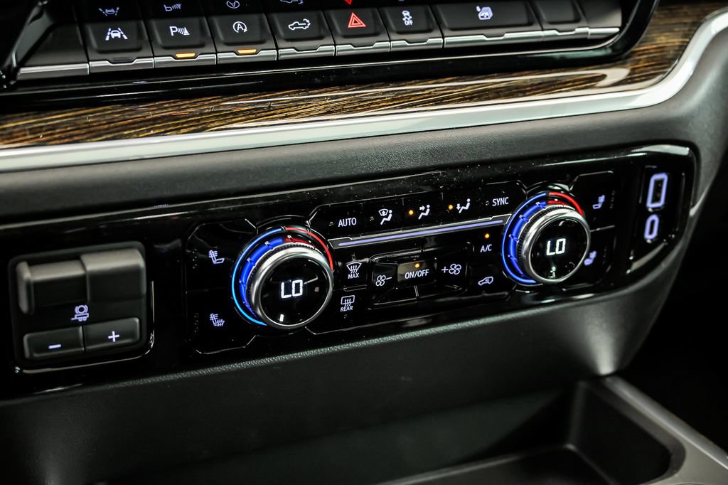 New 2026 GMC Sierra 1500 Elevation image 17