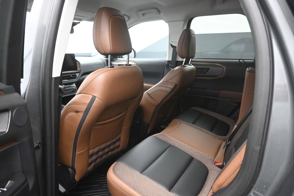 Certified 2025 Ford Bronco Sport Outer Banks w/ Outer Banks Tech Package+ AWD/4WD image 23