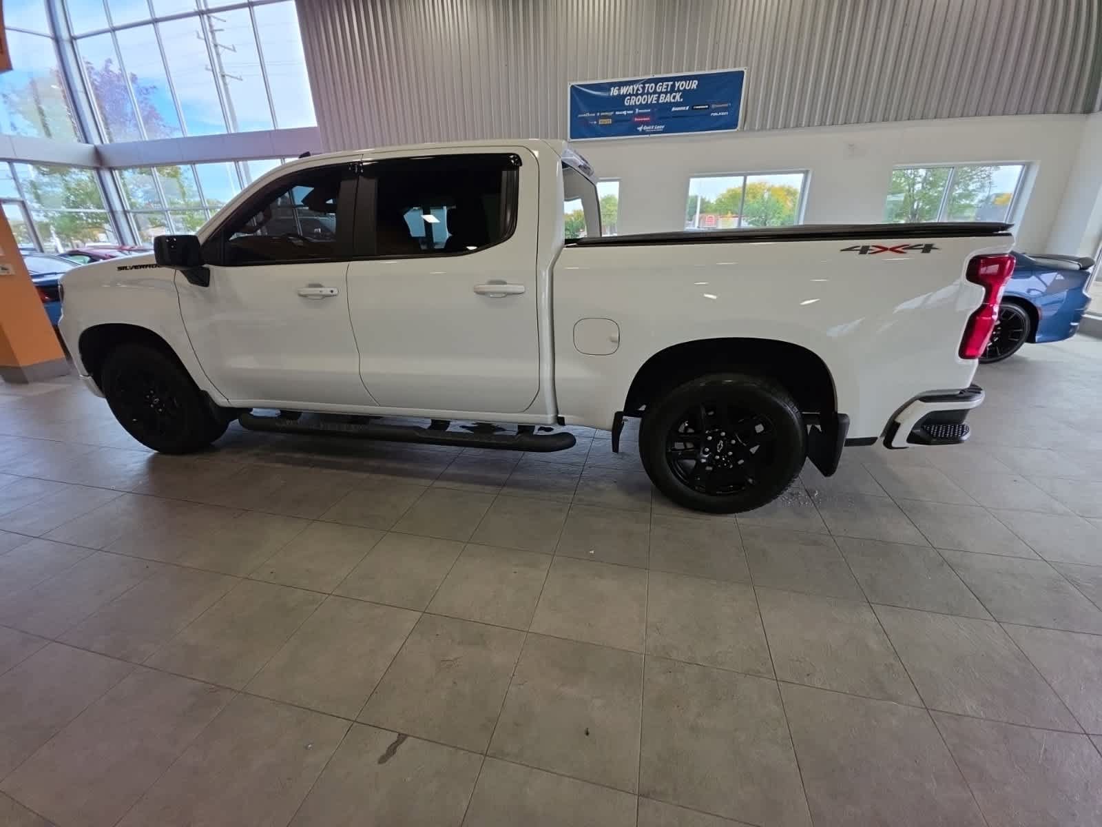 Used 2023 Chevrolet Silverado 1500 RST w/ Rally Edition AWD/4WD image 12