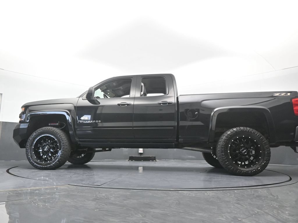Used 2018 Chevrolet Silverado 1500 LT w/ All Star Edition AWD/4WD image 55