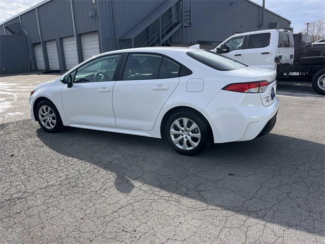 Used 2026 Toyota Corolla LE image 6