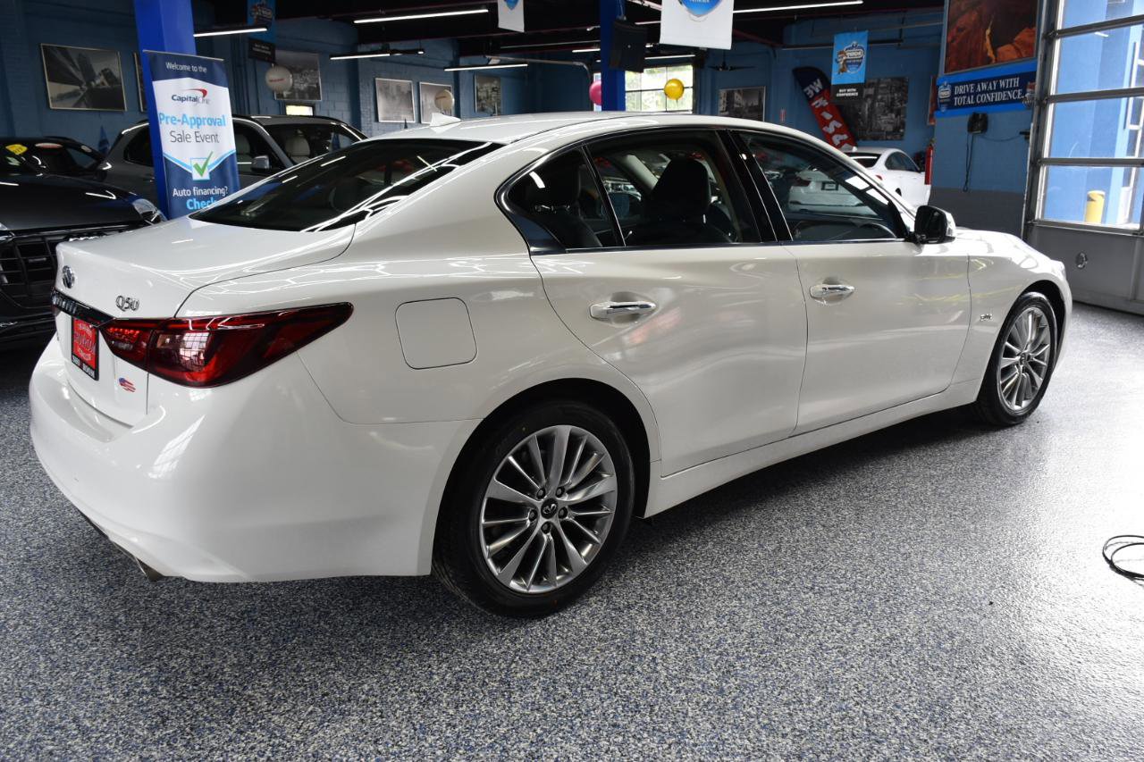 Used 2019 INFINITI Q50 Luxe w/ Essential Package (3.0T Luxe) AWD/4WD image 3