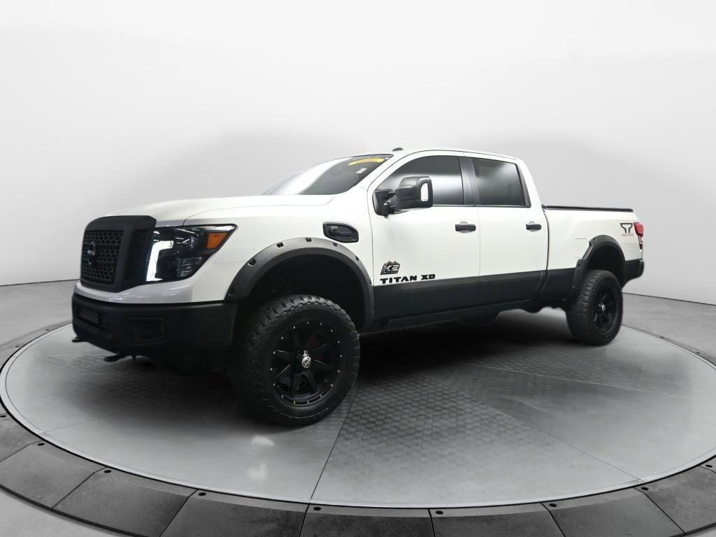 Used 2019 Nissan Titan SV w/ SV Convenience Package image 1