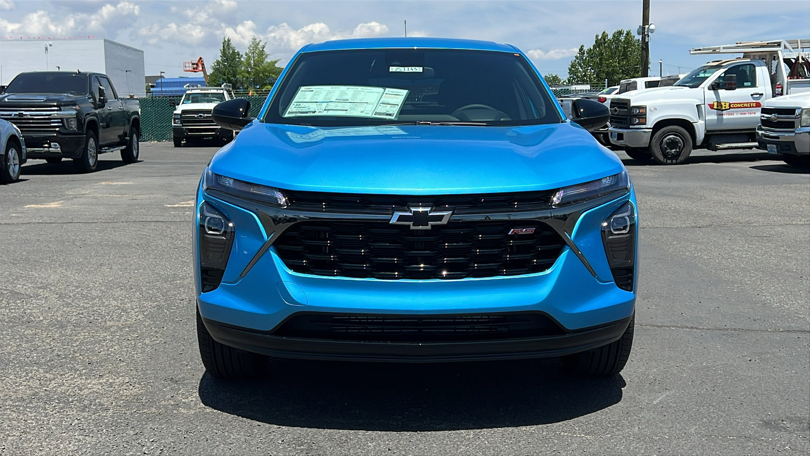 New 2025 Chevrolet Trax RS image 2