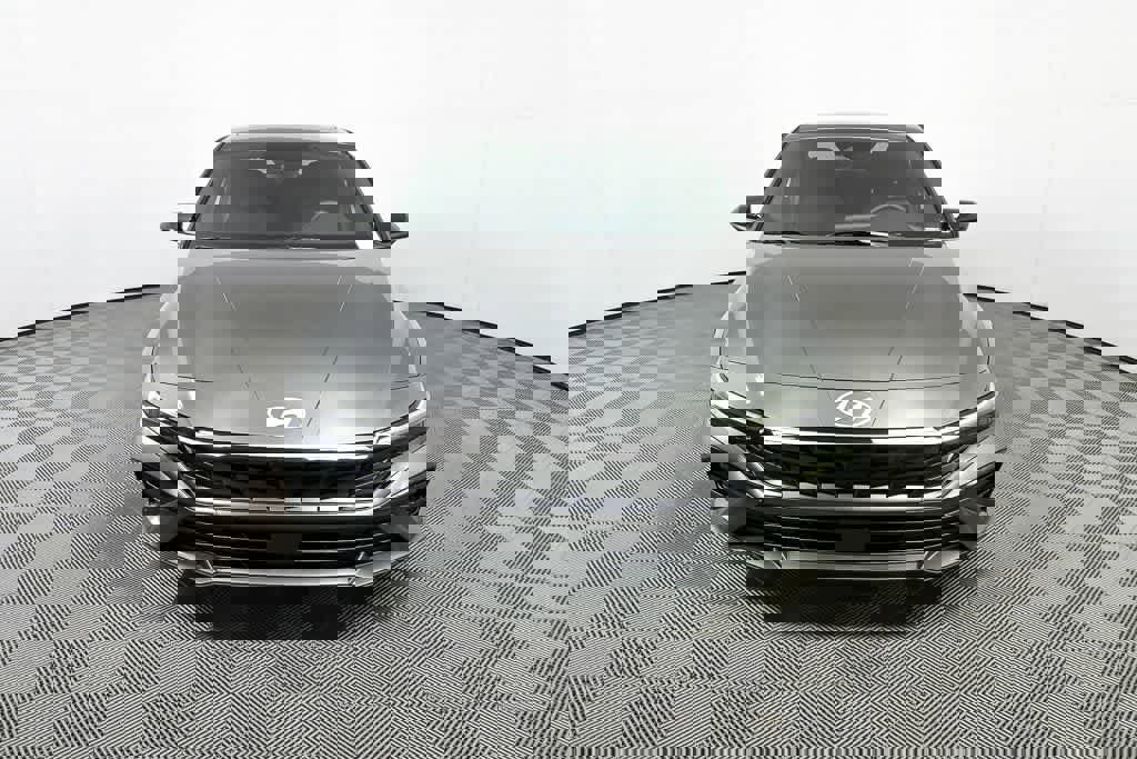 New 2026 Hyundai Elantra SEL Sport Premium image 12