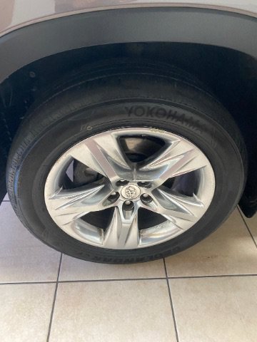 Used 2014 Toyota Highlander Limited AWD/4WD image 25